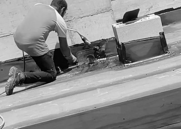 UNI 11333-2:2010 – Posa di Membrane Flessibili per Impermeabilizzazione: Formazione e Qualificazione degli Addetti