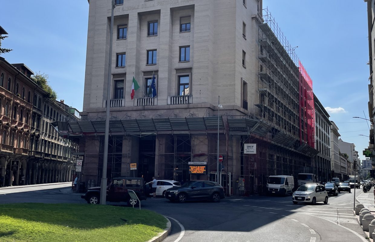 ATTIVITA’ DI MESSA IN SICUREZZA DELLE FACCIATE – PALAZZO INPS  – Varese (VA)