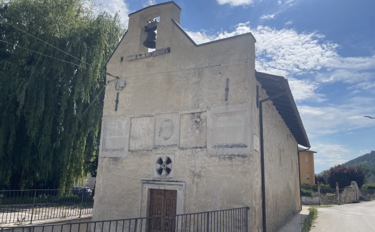 Chiesa di San Clemente a Cerro di Fossa: la memoria di un restauro del 1594 incisa nella pietra